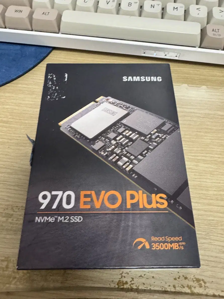 삼성 970 EVO Plus M.2 SSD 2TB 팝니다.